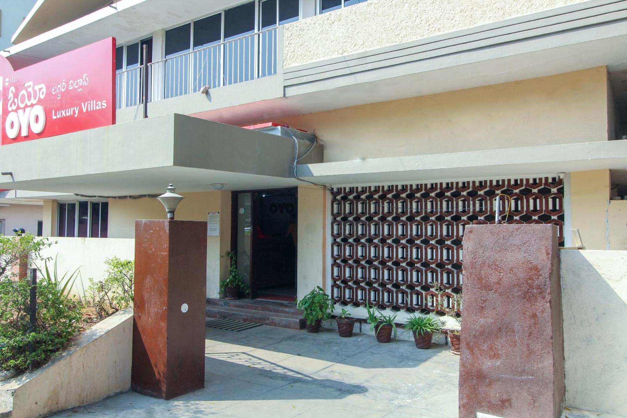 Hotel O Luxury Villas Near Begumpet Airport Hyderabad Exterior photo