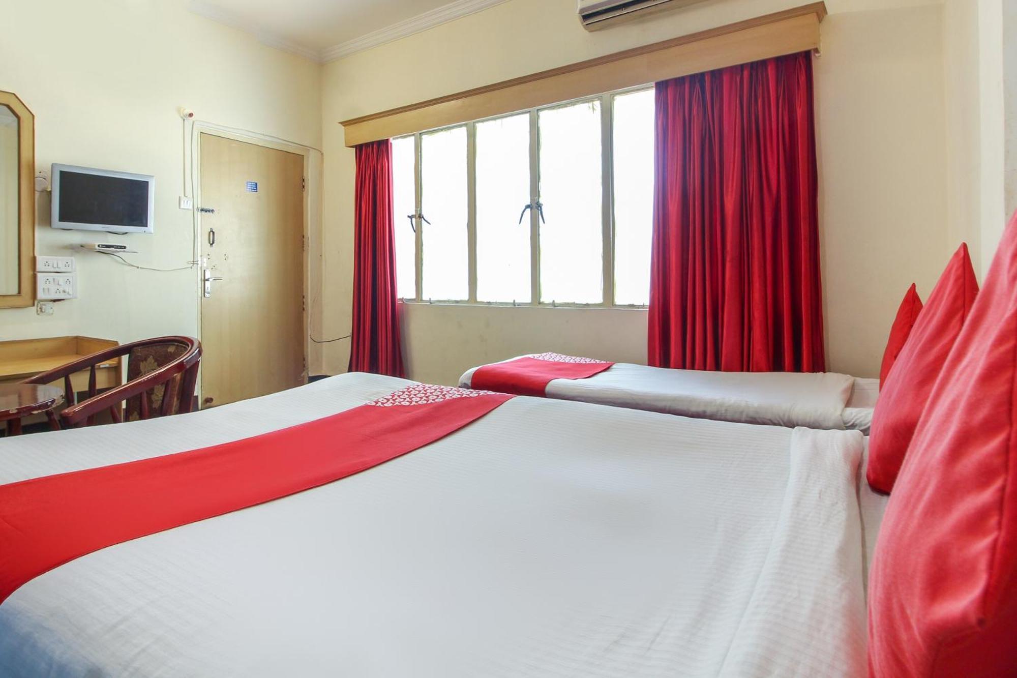 Hotel O Luxury Villas Near Begumpet Airport Hyderabad Exterior photo