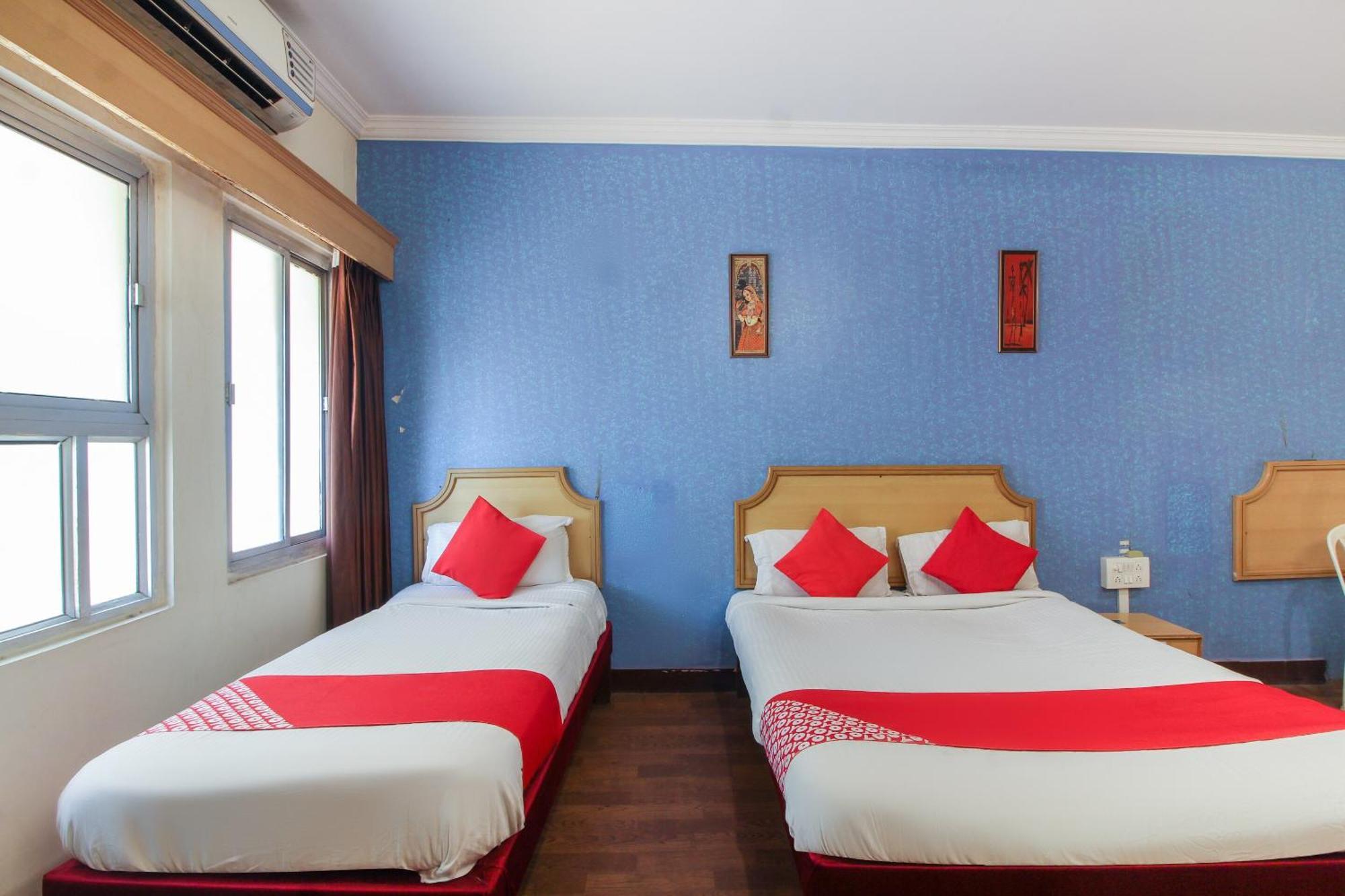 Hotel O Luxury Villas Near Begumpet Airport Hyderabad Exterior photo