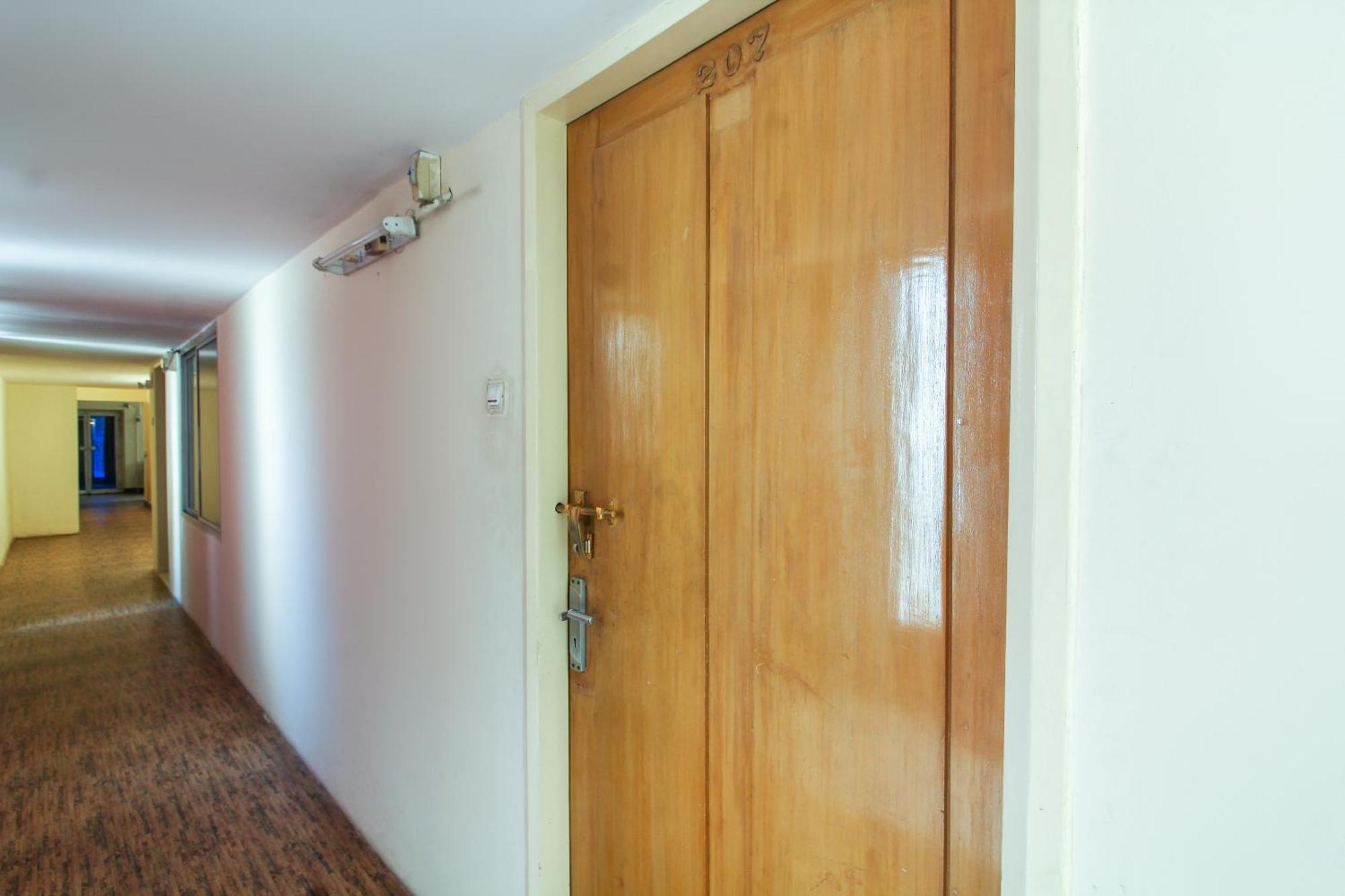 Hotel O Luxury Villas Near Begumpet Airport Hyderabad Exterior photo